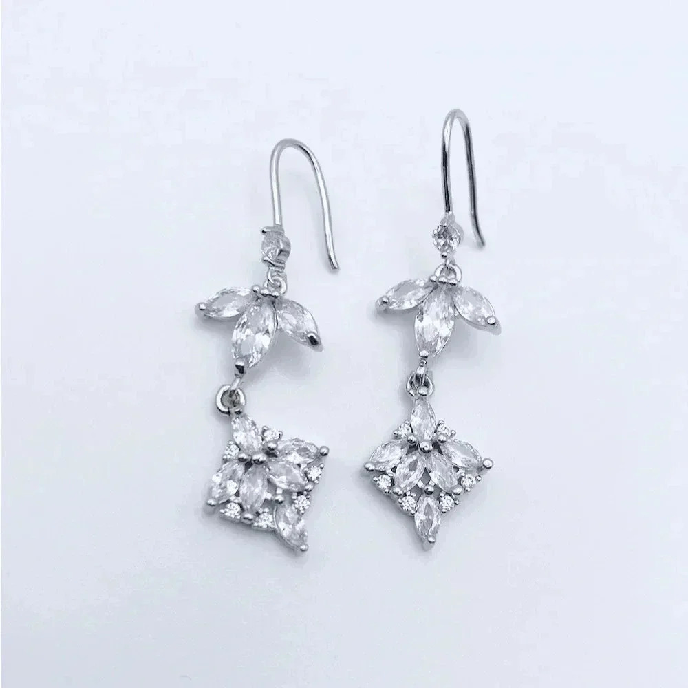 DANGLE Earrings with star studs | Woman Jewelry | Bride Earrings